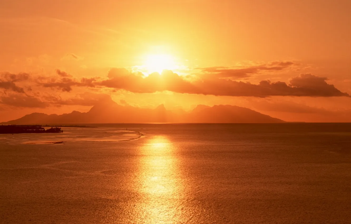Фото обои море, солнце, закат, горы, остров
