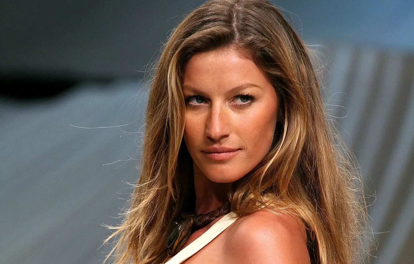 Фото обои взгляд, портрет, Gisele Bundchen, Жизель Бюндхен