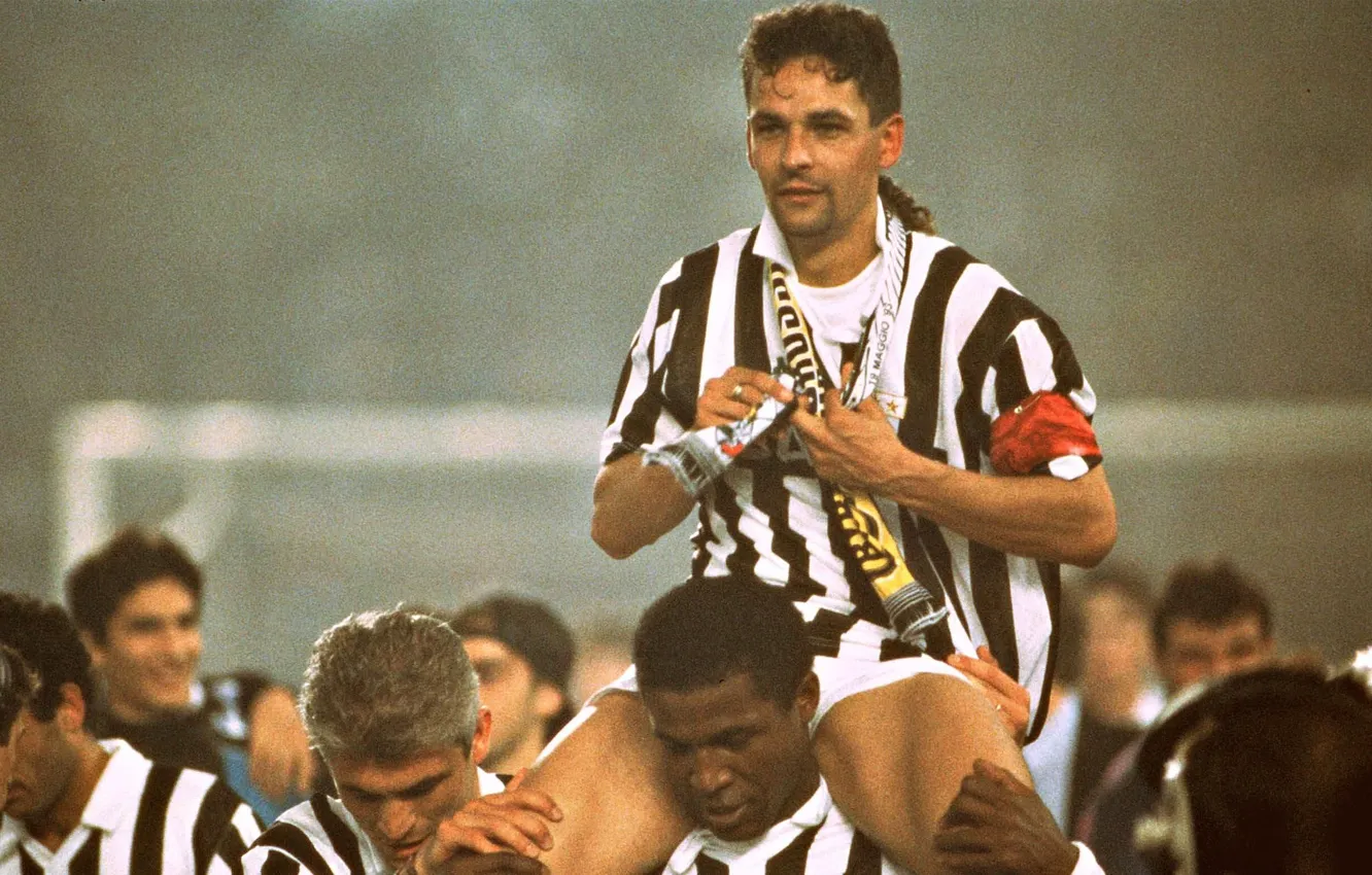 Фото обои капитан, 1993, Juventus, Ювентус, Роберто Баджо, Божественный Хвостик, Roberto Baggio, Десятка