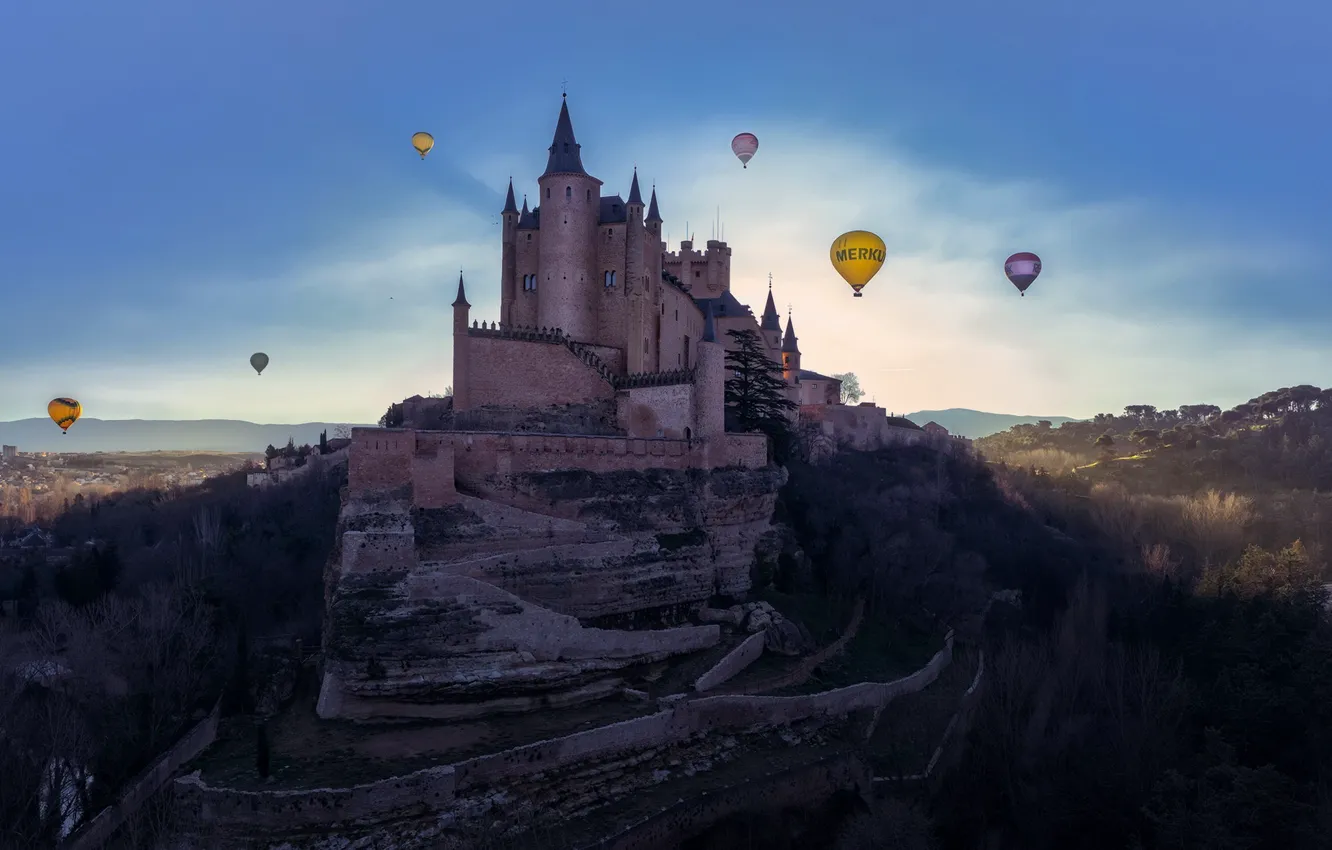 Фото обои Castle, Spain, Balloon, Segovia, Castile and León, Zamarramala