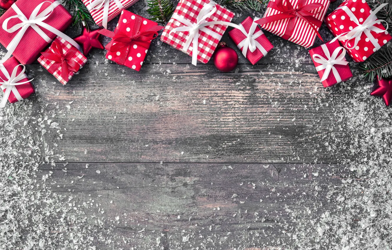 Фото обои снег, праздник, подарок, шары, доски, подарки, Новый год, звездочки