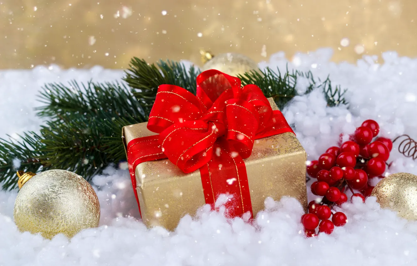 Фото обои снег, подарок, шары, Новый Год, Рождество, Christmas, balls, snow