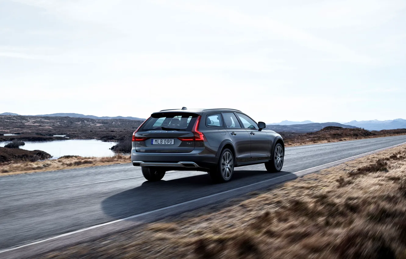 Фото обои Volvo, Car, Road, Silver, Cross Country, Drive, Универсал, 2017