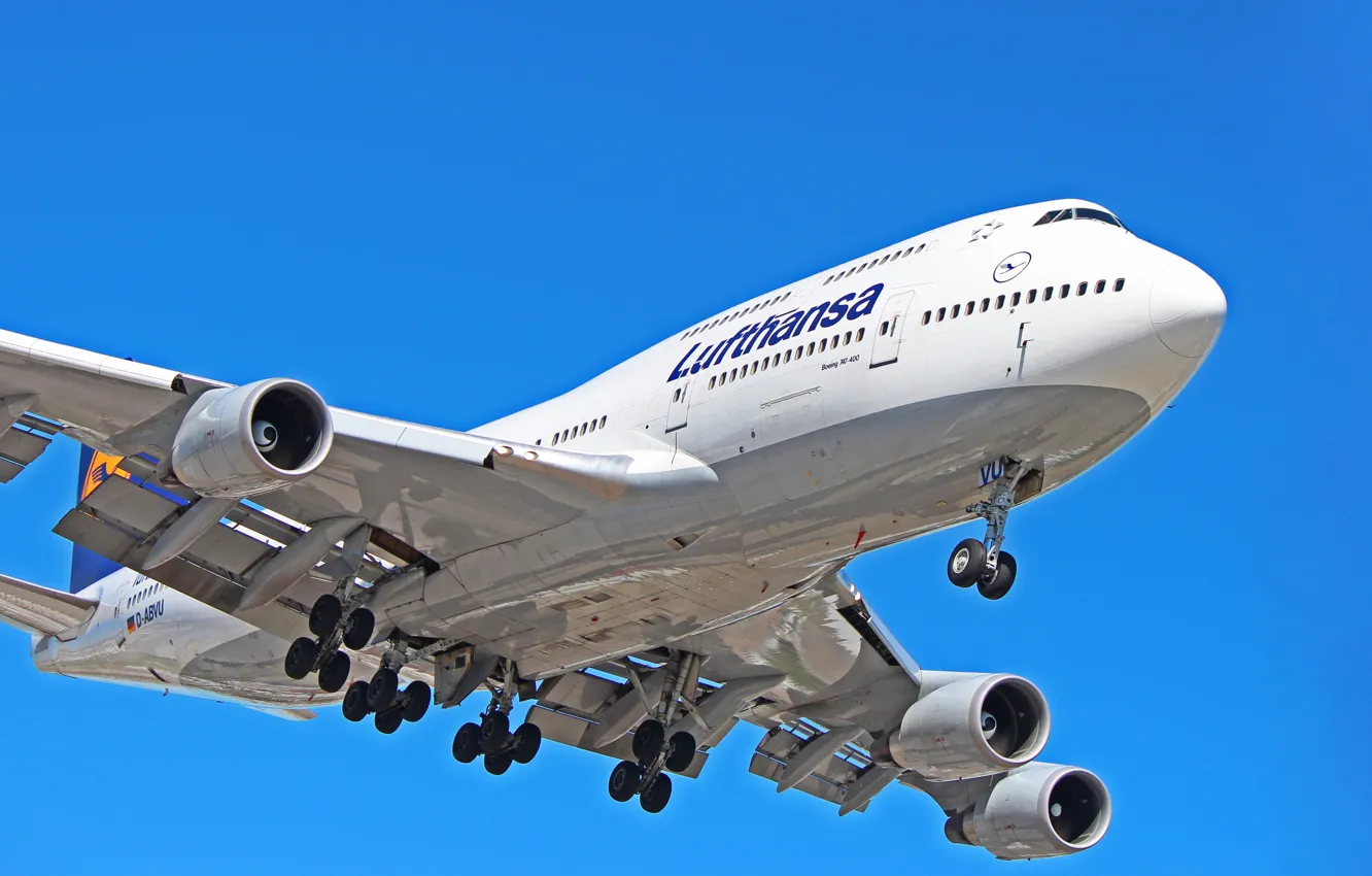 Фото обои Самолет, Лайнер, Борт, Boeing, Двигатели, Посадка, Lufthansa, Boeing 747