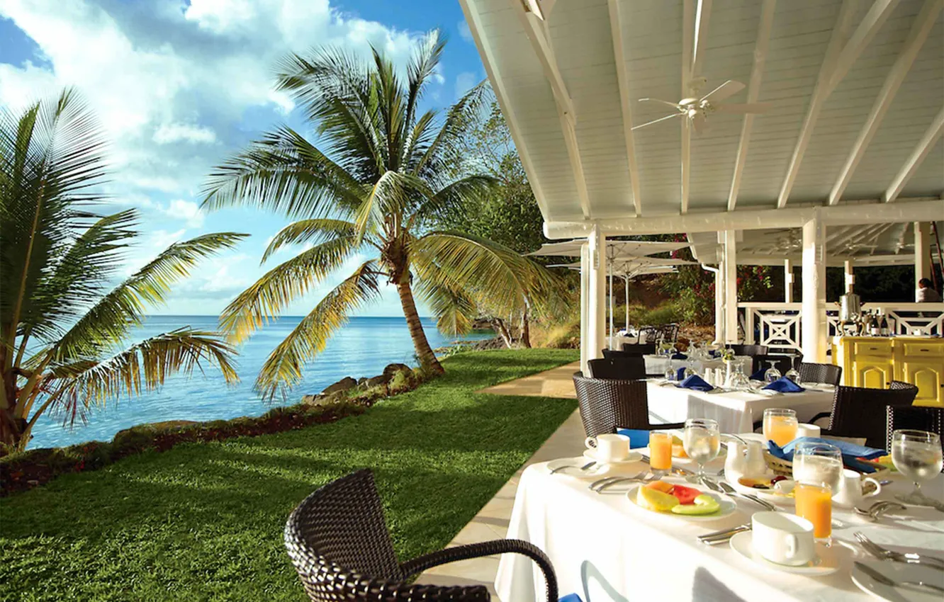 Фото обои beach, palm trees, restaurant, views of the ocean