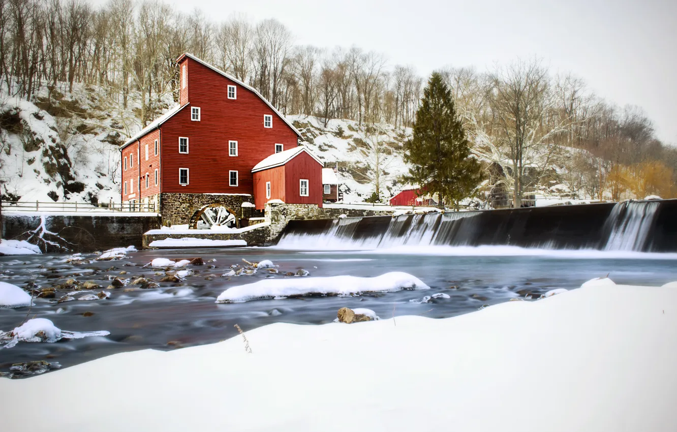 Фото обои зима, осень, снег, сосна, Нью-Джерси, Соединенные Штаты, Клинтон, красный мельница