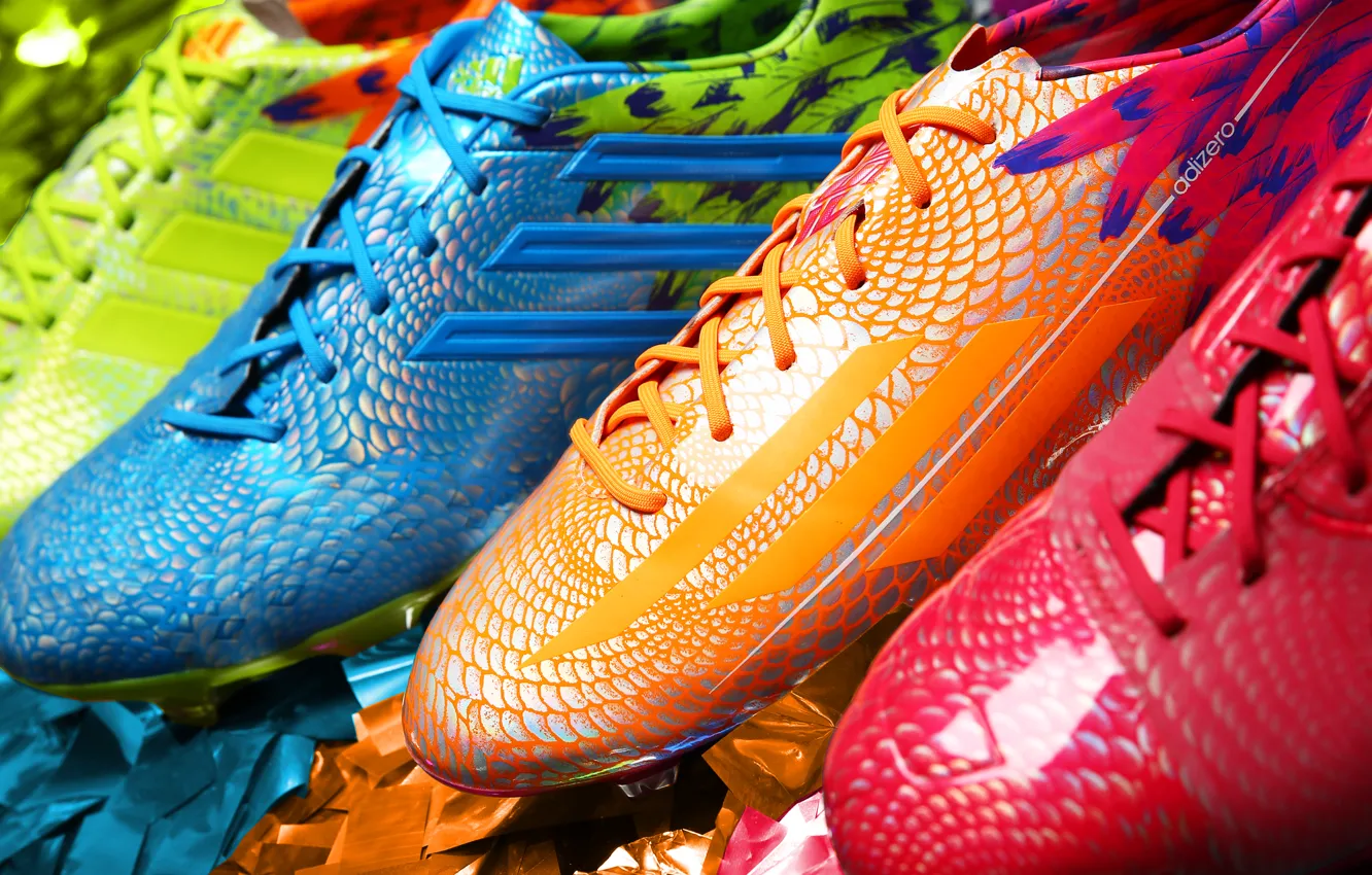 Фото обои футбол, краски, супер, adidas, новинка, бутсы, радужные цвета, adizero