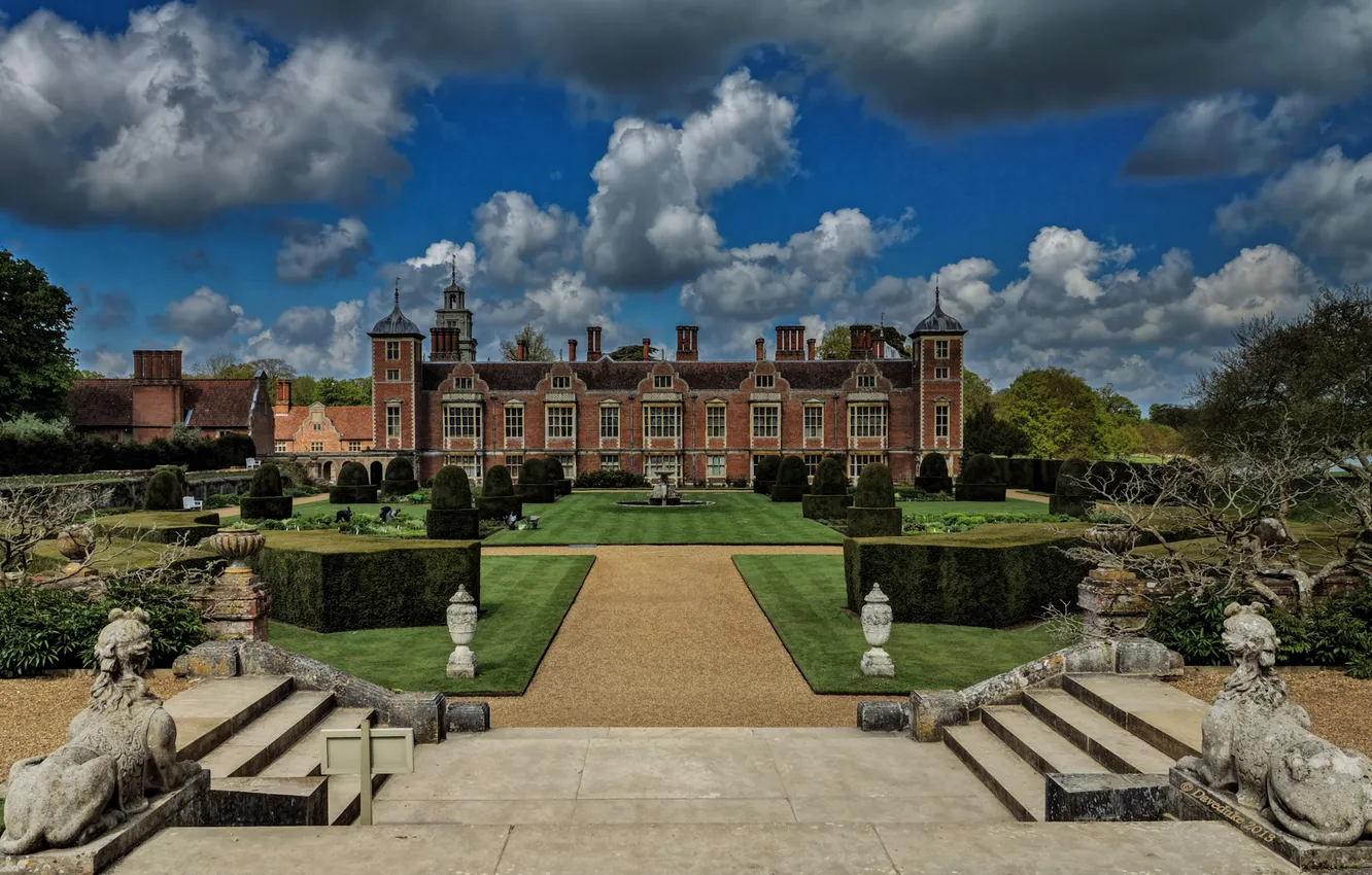 Фото обои парк, Англия, статуи, England, Norfolk, Норфолк, сфинксы, Бликлинг-холл