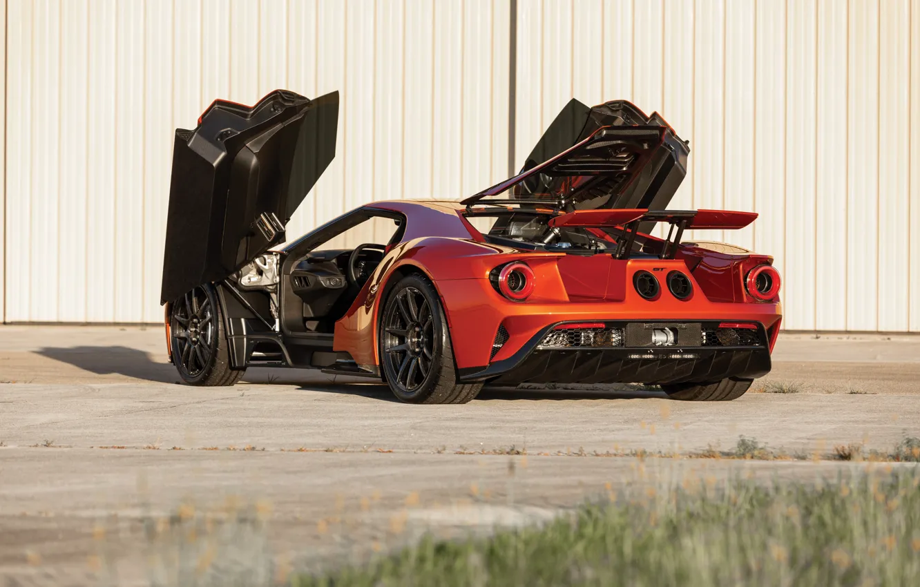 Фото обои Ford, дверь, суперкар, Ford GT, вид сзади, 2017, H063, Beryllium Orange