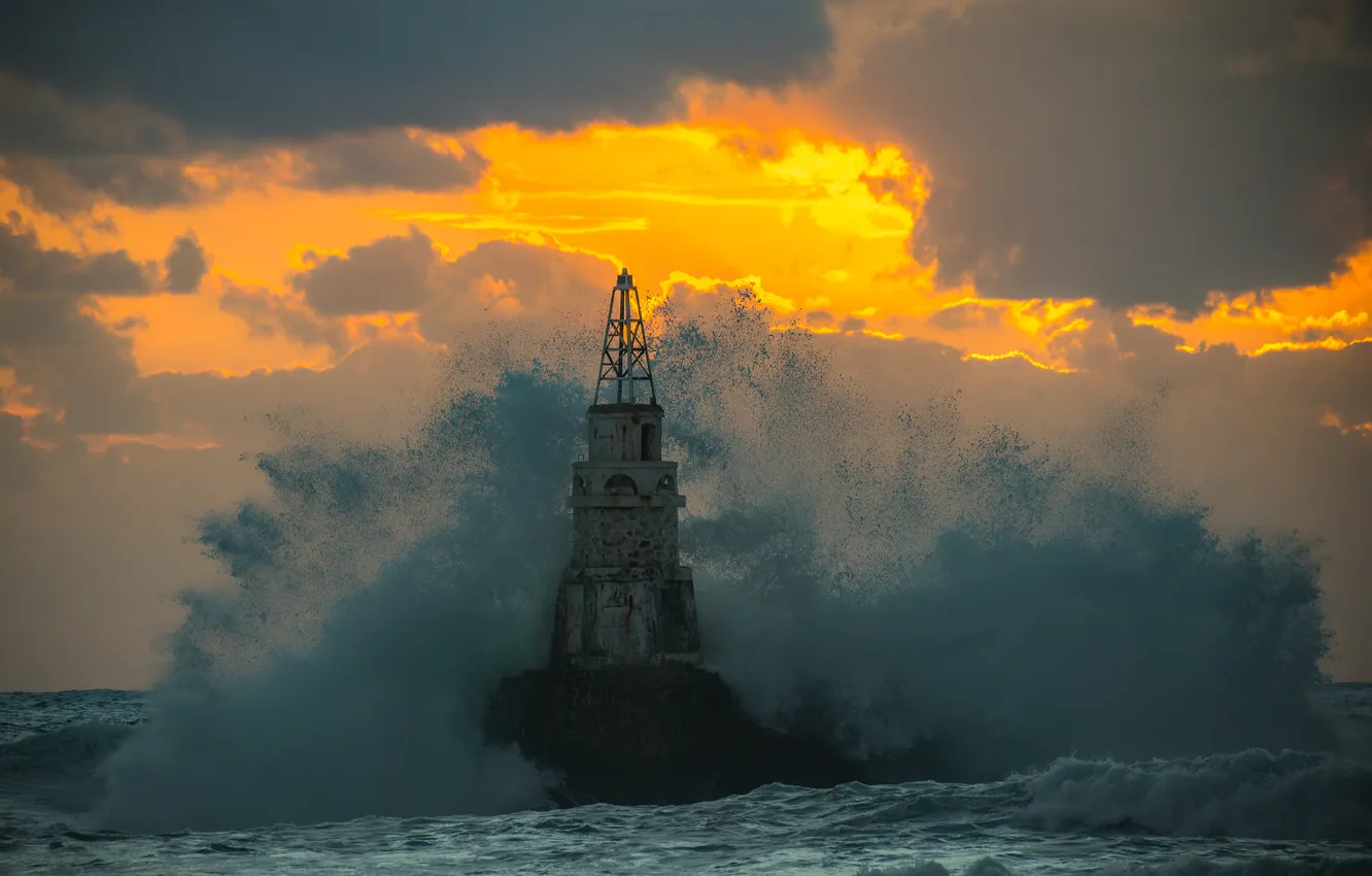 Фото обои waves, sea, sunset, orange, lighthouse, breaking