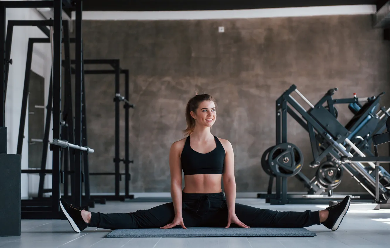 Фото обои girl, fashion, floor, female, gym, flexibility, hobby, fit