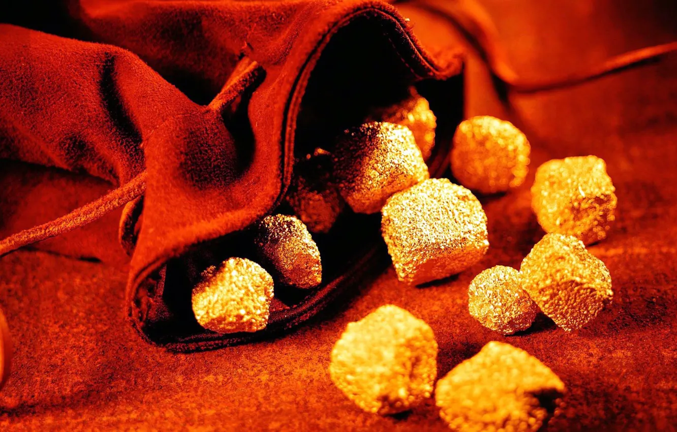 Фото обои камни, золото, мешок, красный фон
