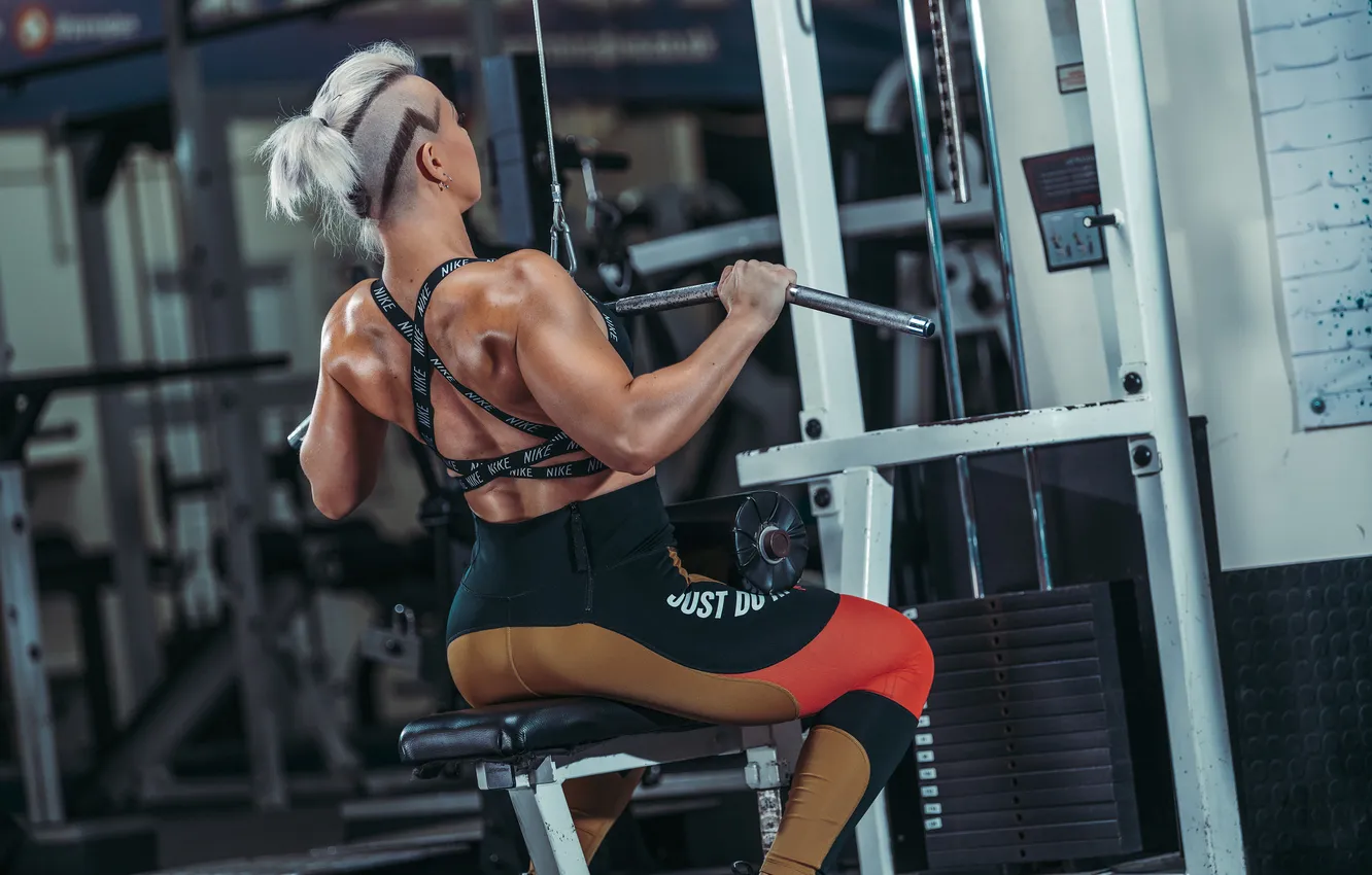 Фото обои woman, strength, fitness, gym, hairstyle