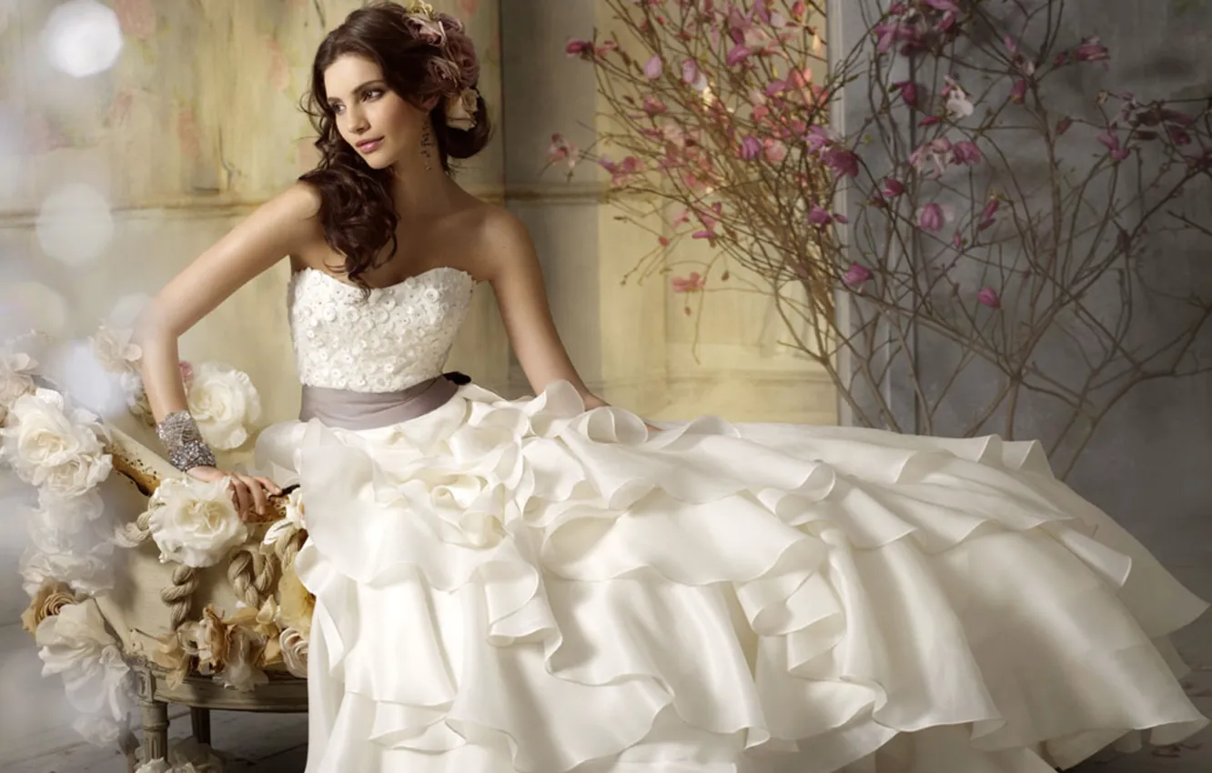 Фото обои белый, цветы, платье, Невеста, Тереза Мур