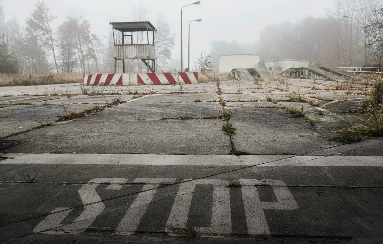 Фото обои туман, шлагбаум, stop