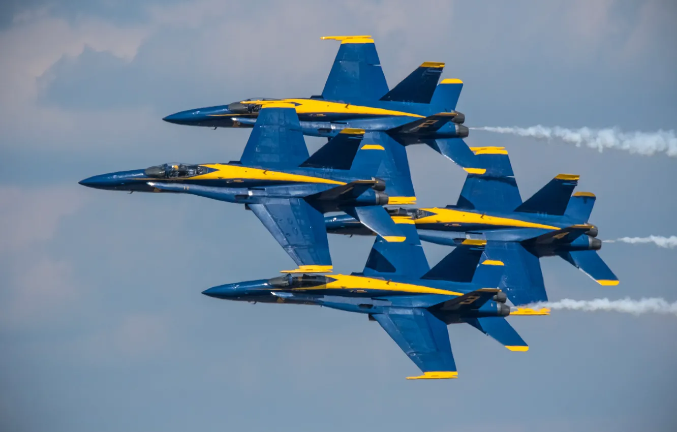 Фото обои полет, самолет, истребитель, квартет, Blue Angels, F/A-18 Hornet