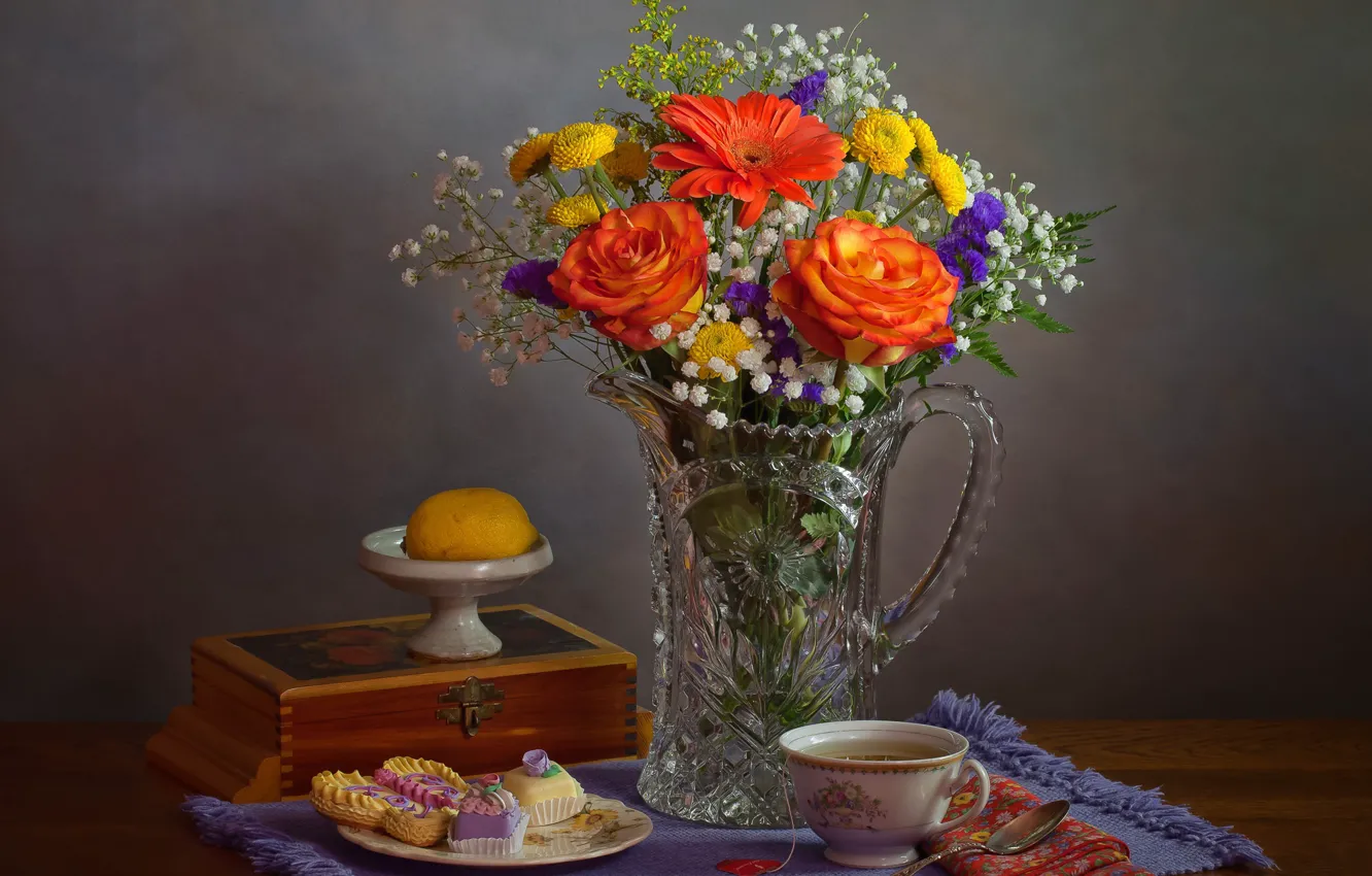Фото обои цветы, стиль, лимон, чай, розы, букет, кружка, чашка
