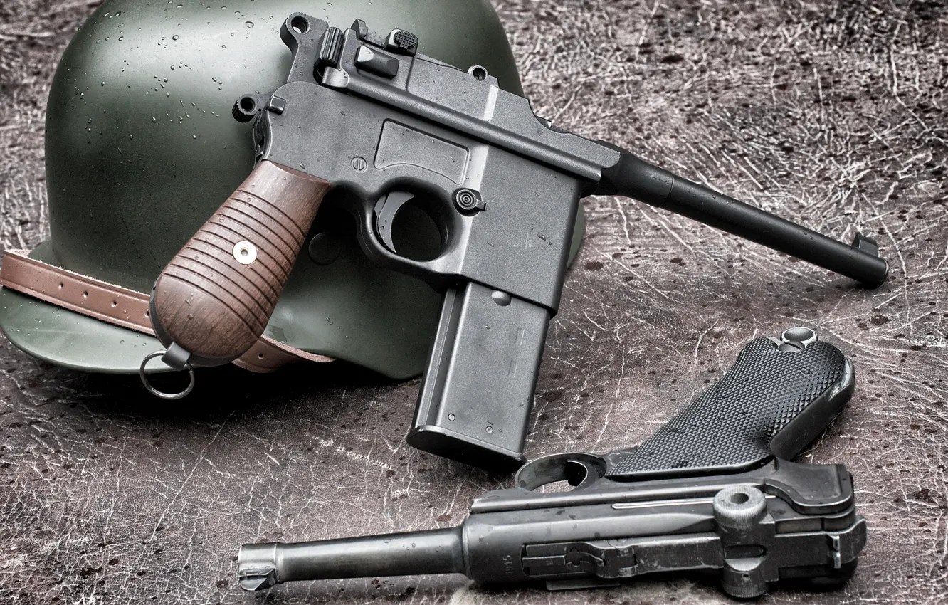 Фото обои пистолеты, каска, P08, Luger, Mauser C96