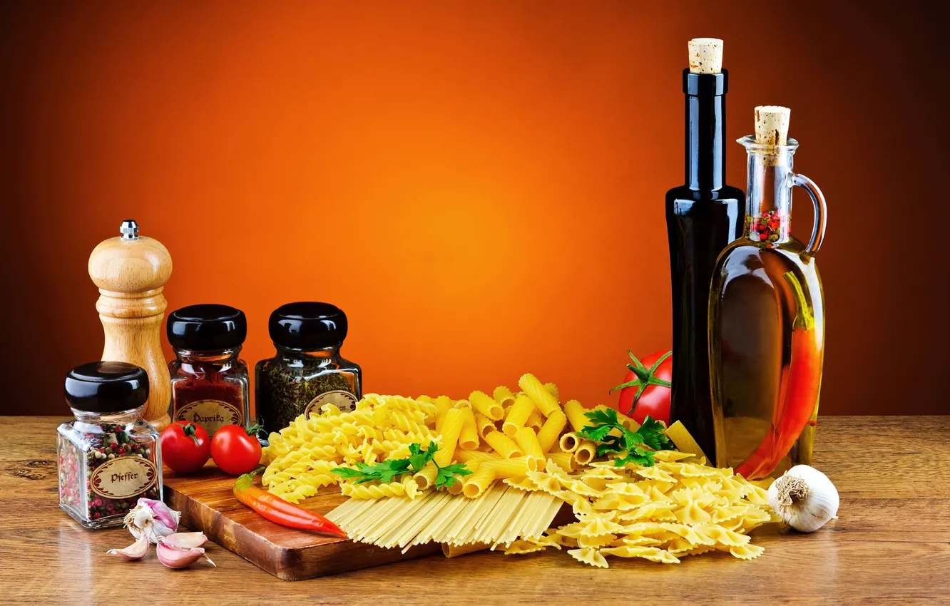 Фото обои масло, перец, банки, помидоры, специи, макароны