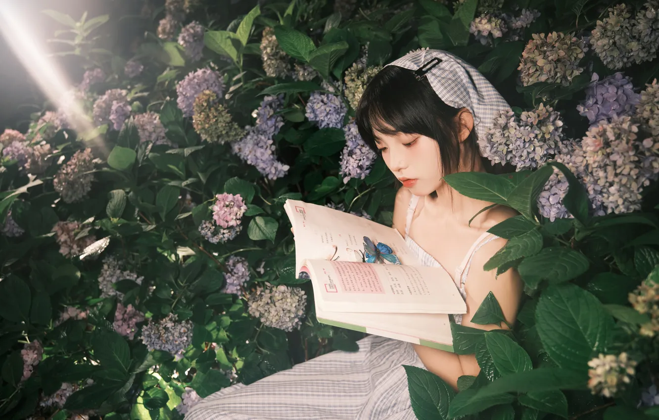 Фото обои Beautiful, Asian, Model, Flowers, Woman, Cute, Pretty, Reading