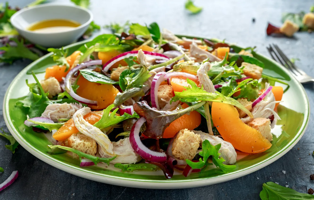 Фото обои зелень, мясо, персики, салат