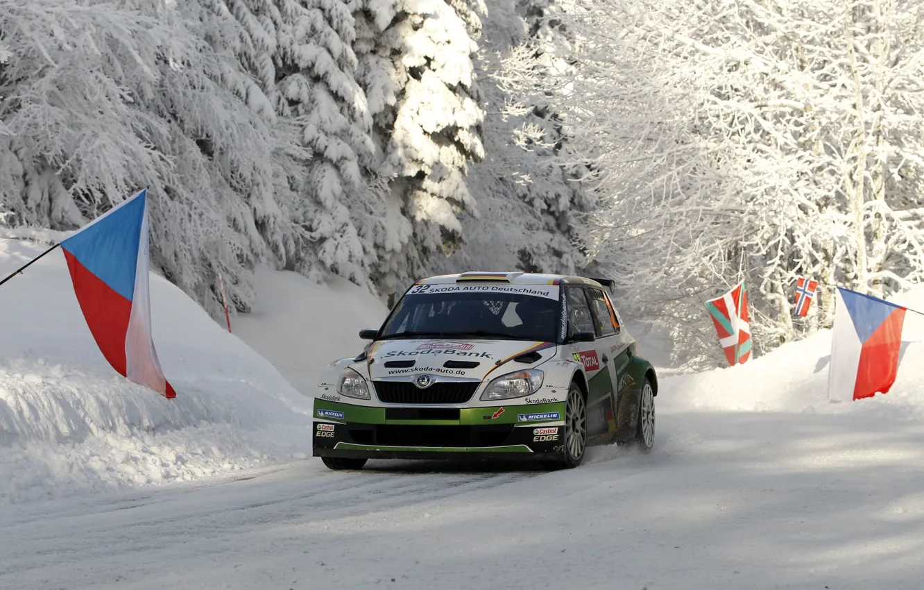 Фото обои Зима, Снег, Лес, Гонка, Капот, WRC, Rally, Ралли