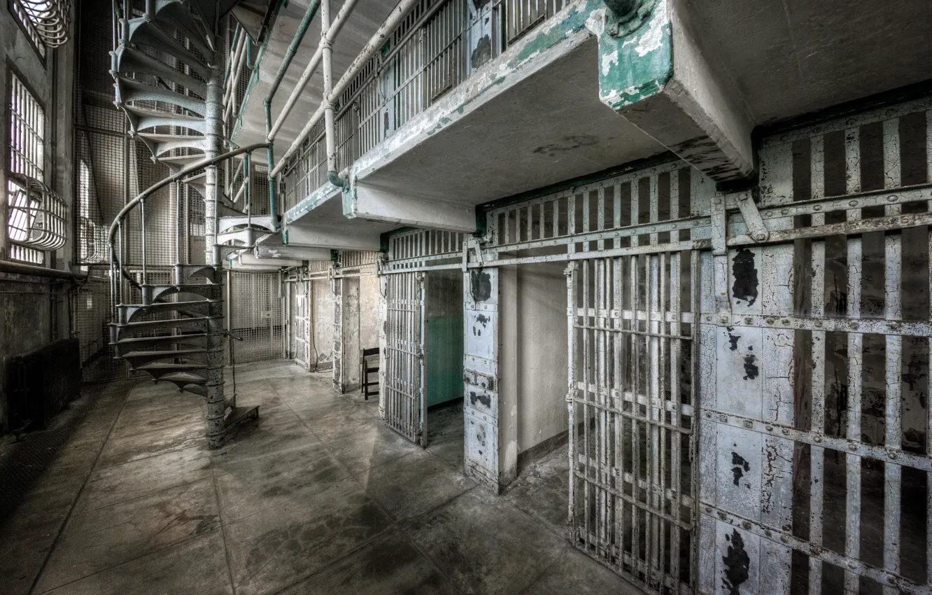 Фото обои камера, лестница, тюрьма