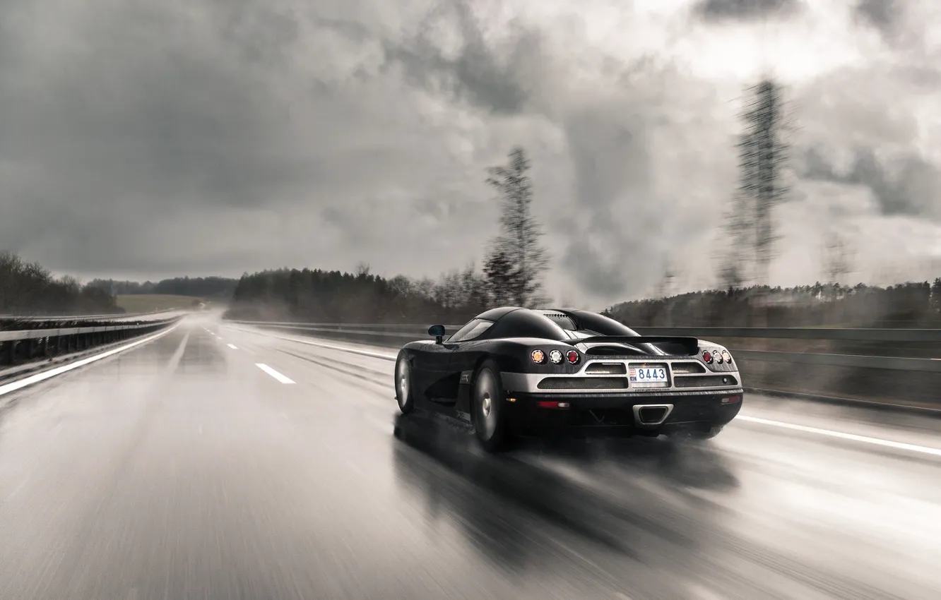 Фото обои дорога, дождь, скорость, Koenigsegg, суперкар, supercar, CCXR