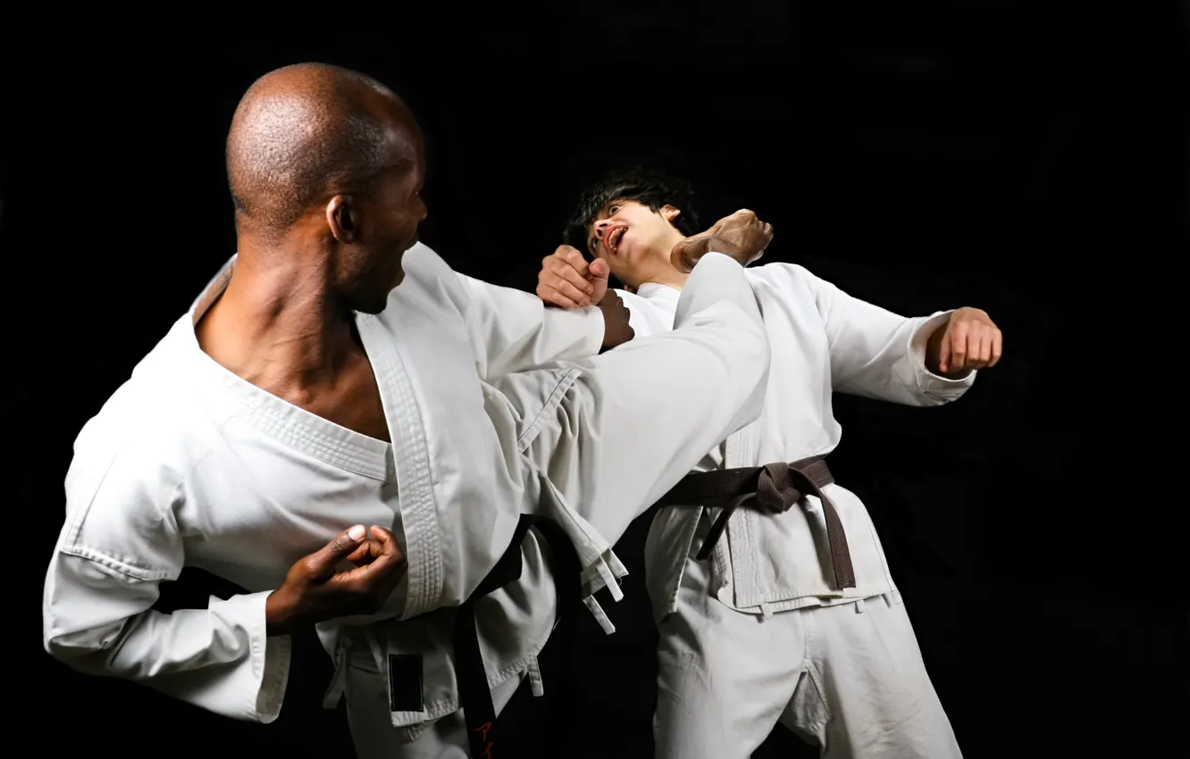Фото обои fight, training, kick, karate