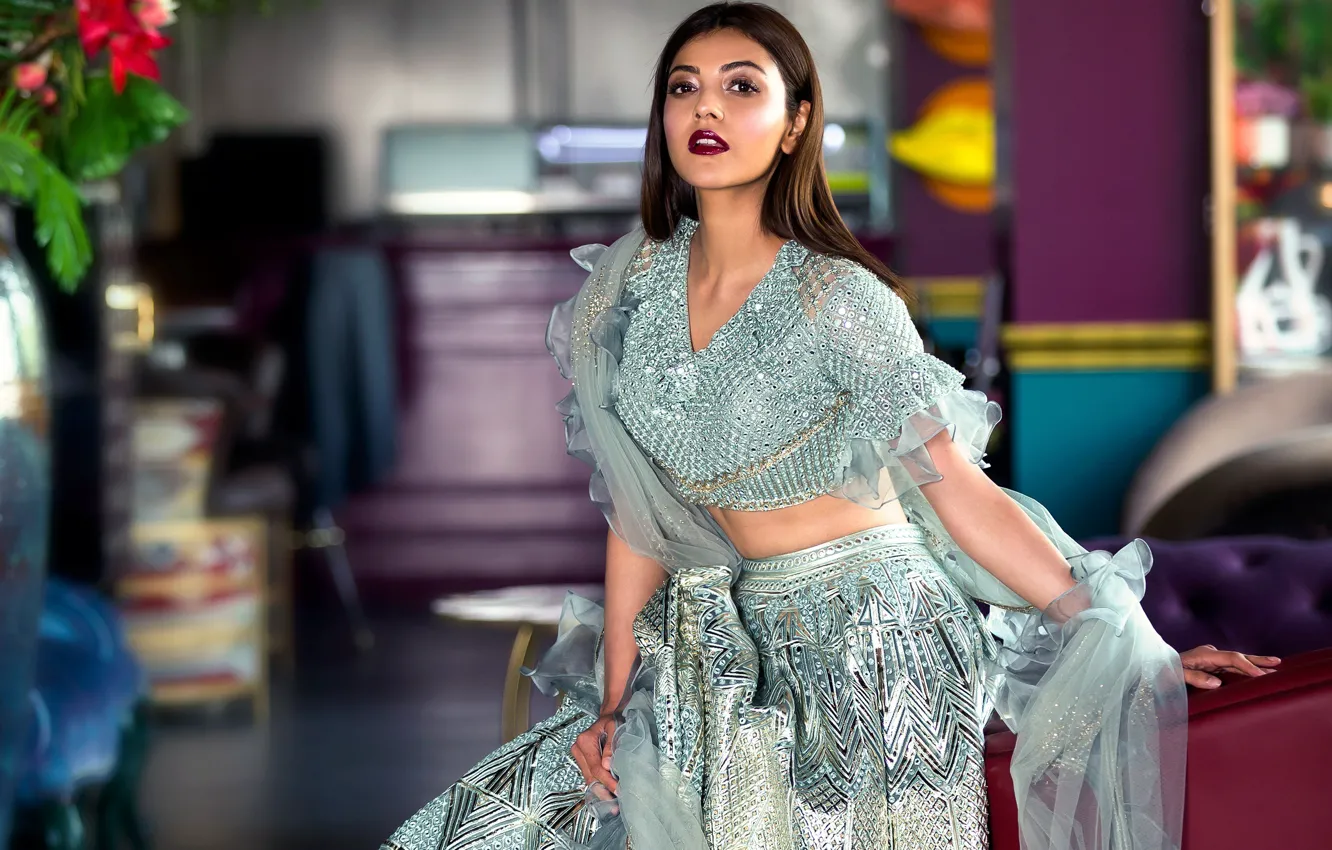 Фото обои girl, hot, sexy, eyes, smile, beautiful, figure, model