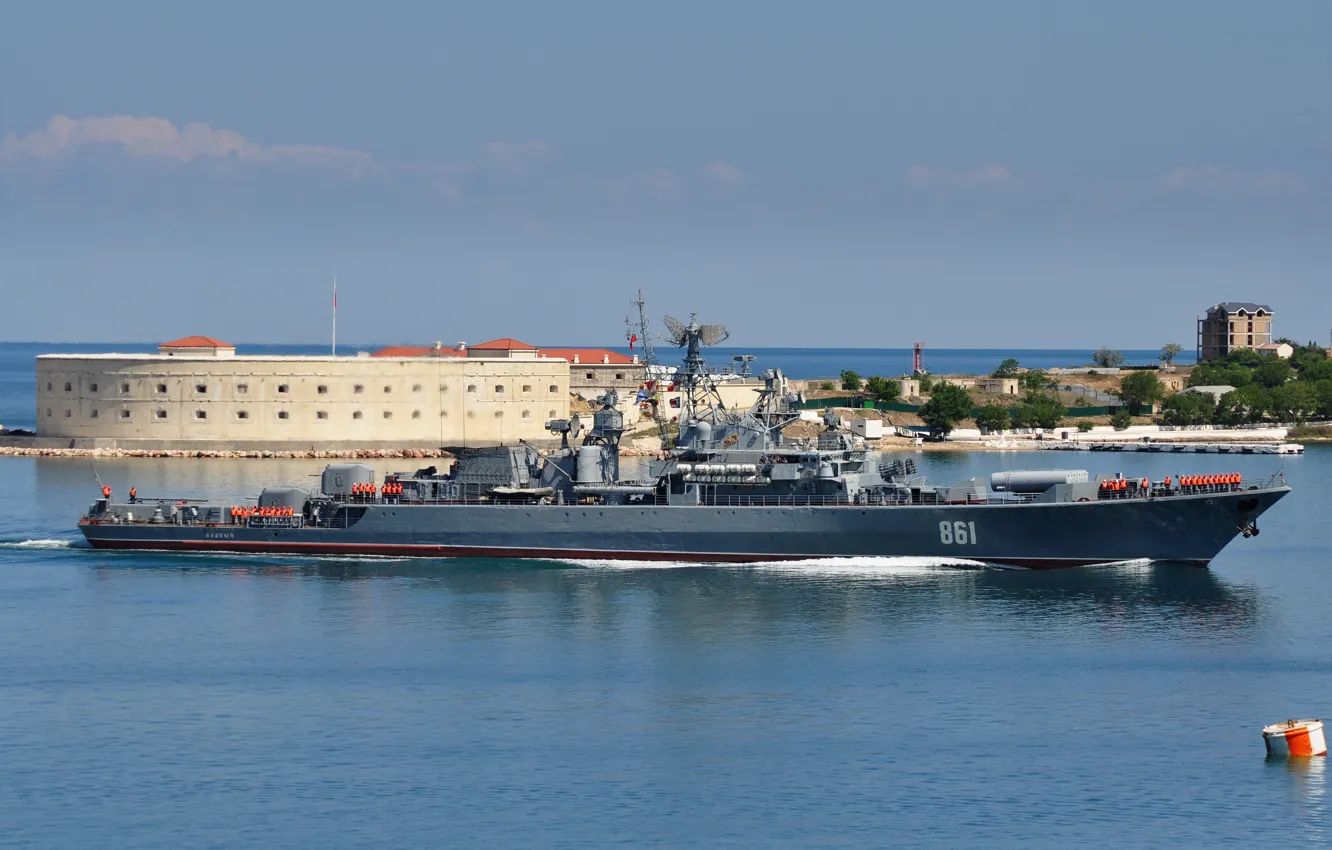 Фото обои ВМФ, Сторожевой корабль, Севастополь, Черноморский Флот, &ampquot;Ладный&ampquot;, проект 1135