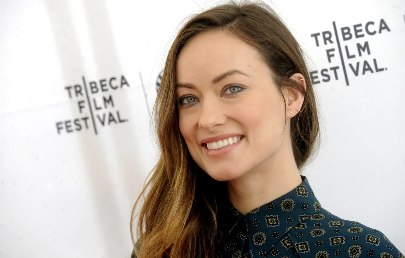 Фото обои взгляд, поза, улыбка, макияж, актриса, Оливия Уайлд, Olivia Wilde, фотосессия