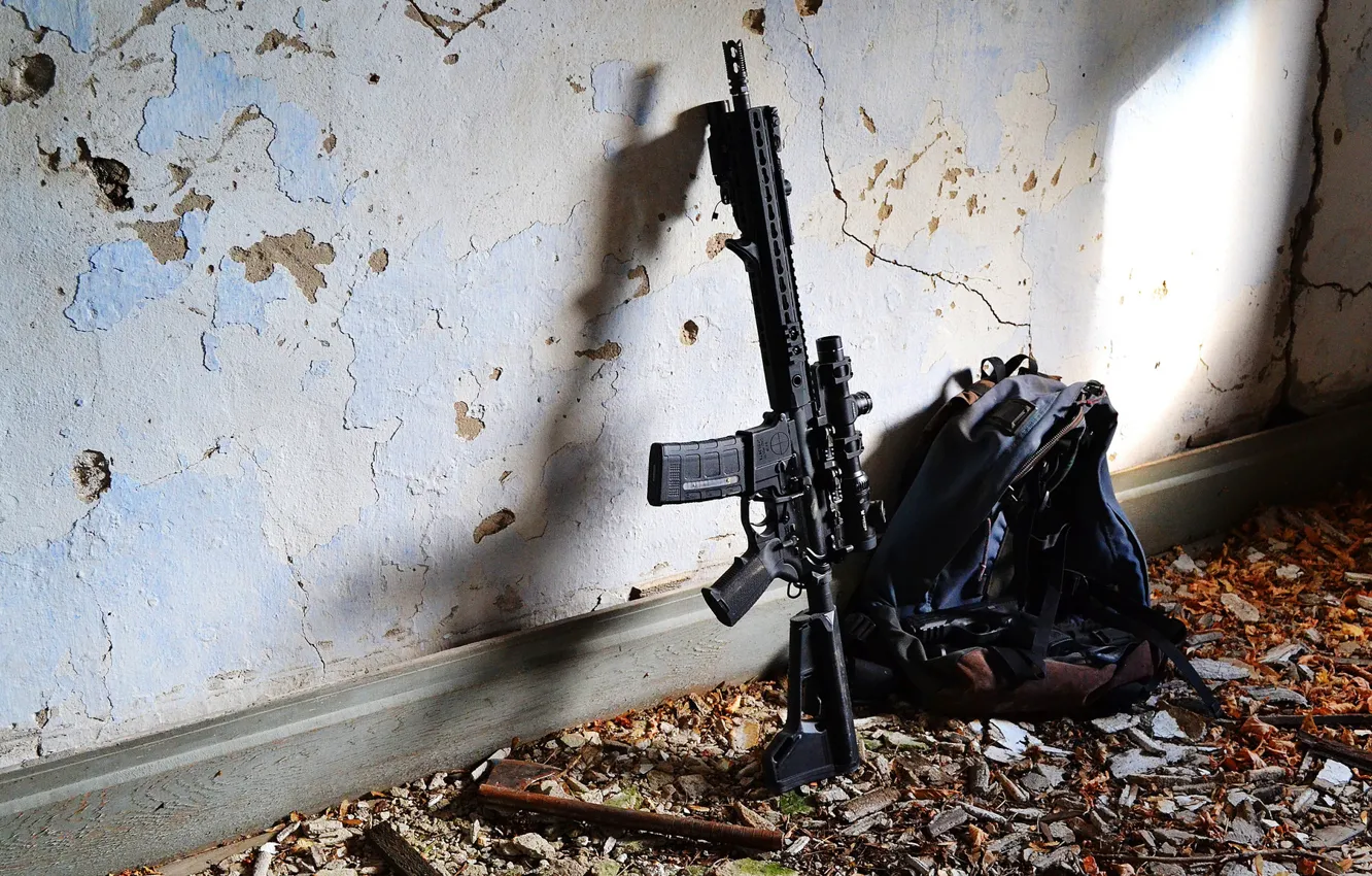 Фото обои стена, карабин, штурмовая винтовка