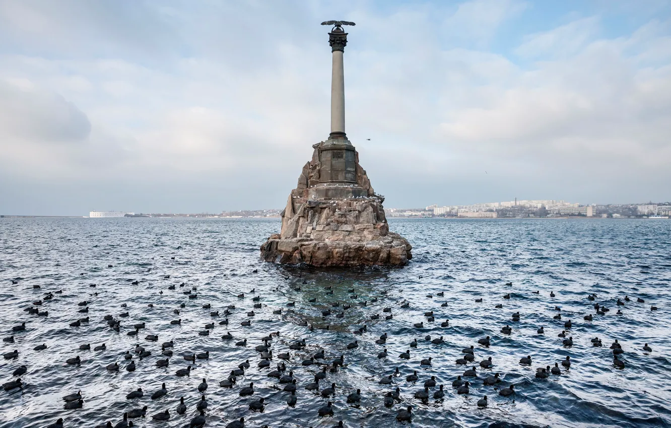 Фото обои море, птицы, побережье, памятник, Россия, Крым, Sevastopol, Севастополь