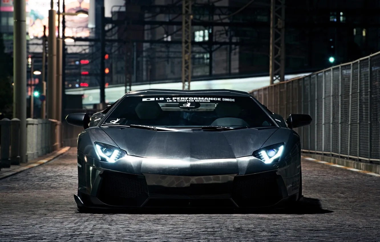 Фото обои авто, Lamborghini, черная, на улице