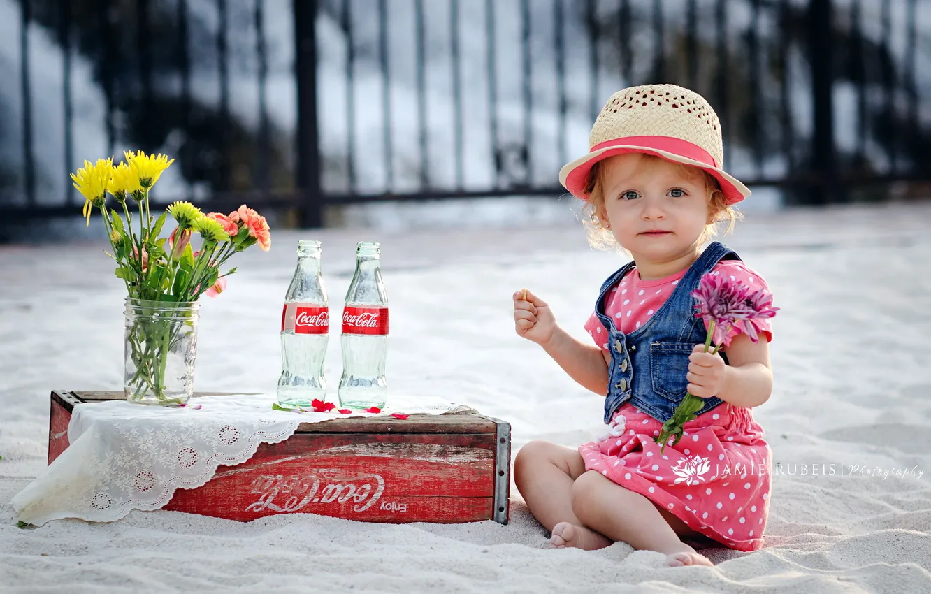 Фото обои цветы, настроение, девочка, coca cola