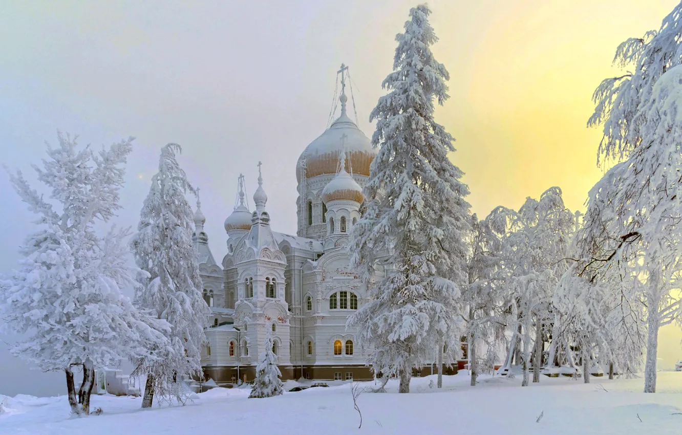Фото обои зима, снег, деревья, пейзаж, ели, храм, Белогорье, Пермский край