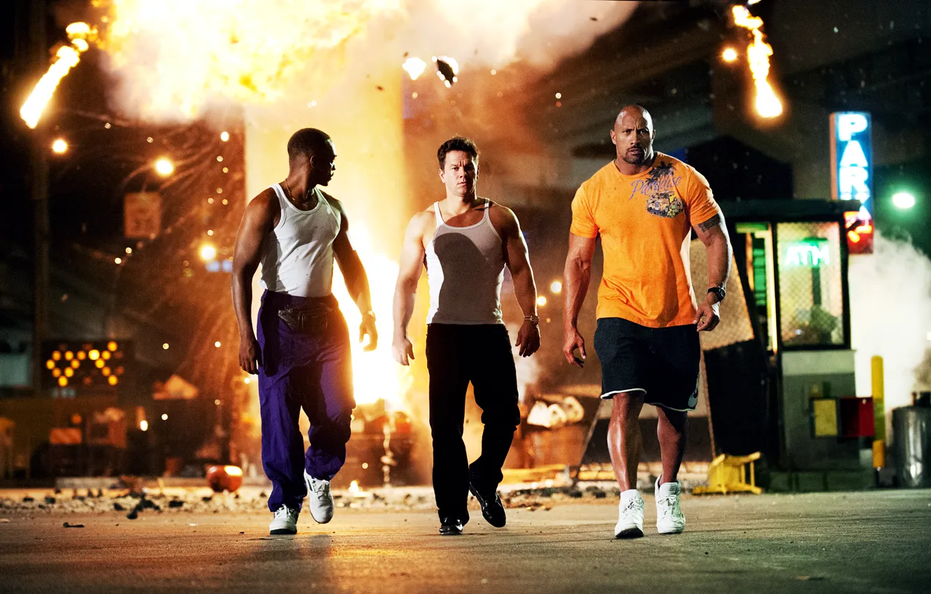 Mark Wahlberg Daniel Lugo mark-wahlberg-daniel-lugo