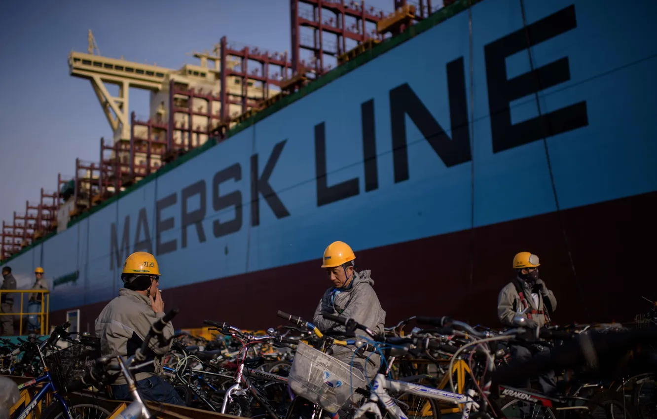 Фото обои Борт, Line, Maersk, Maersk Line, В порту, Рабочие