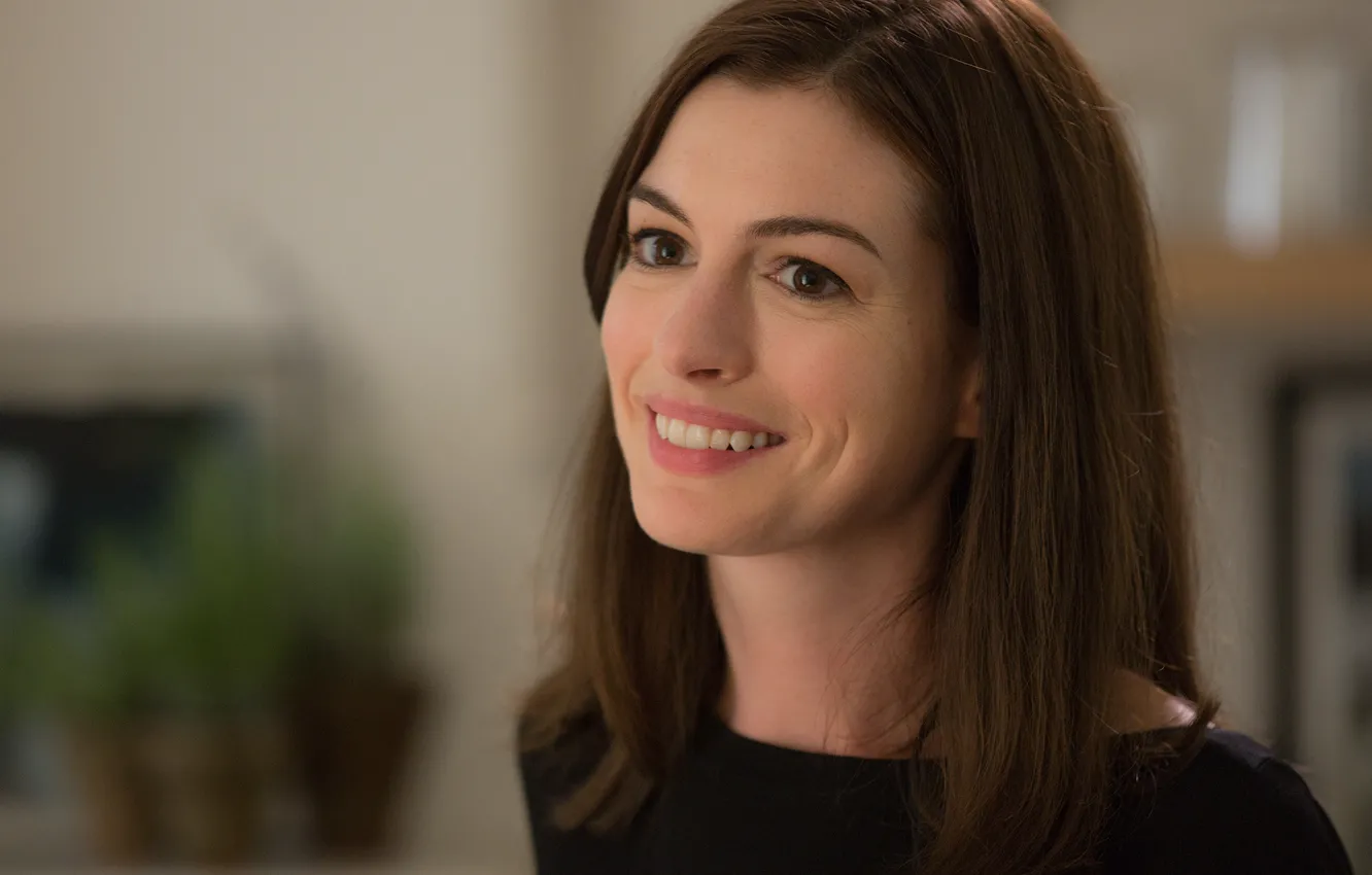Фото обои девушка, улыбка, комедия, The Intern, Jules Ostin, Стажер, Энн Хэтэуэй Anne Hathaway
