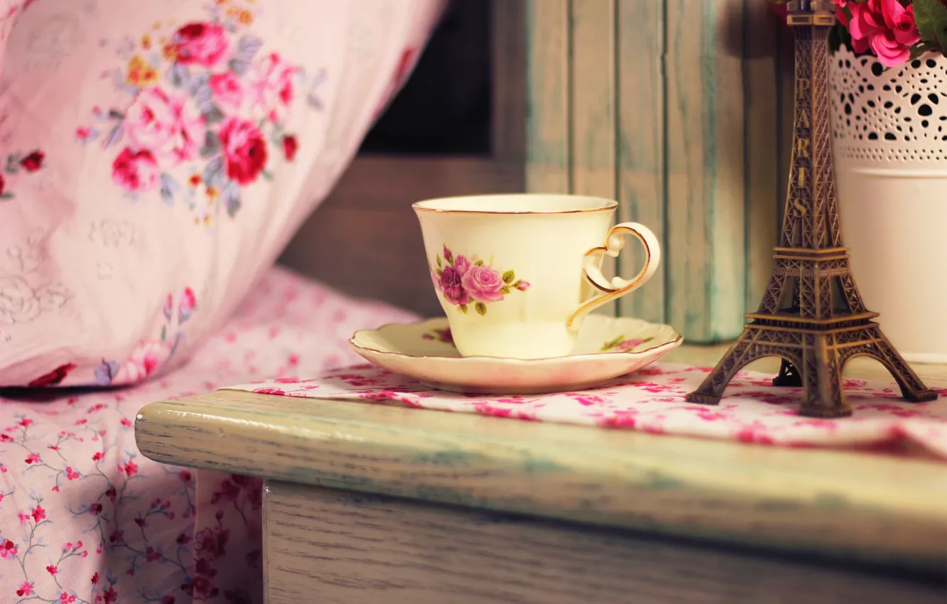 Фото обои цветы, дом, чай, Франция, кофе, букет, чашка, Эйфелева башня