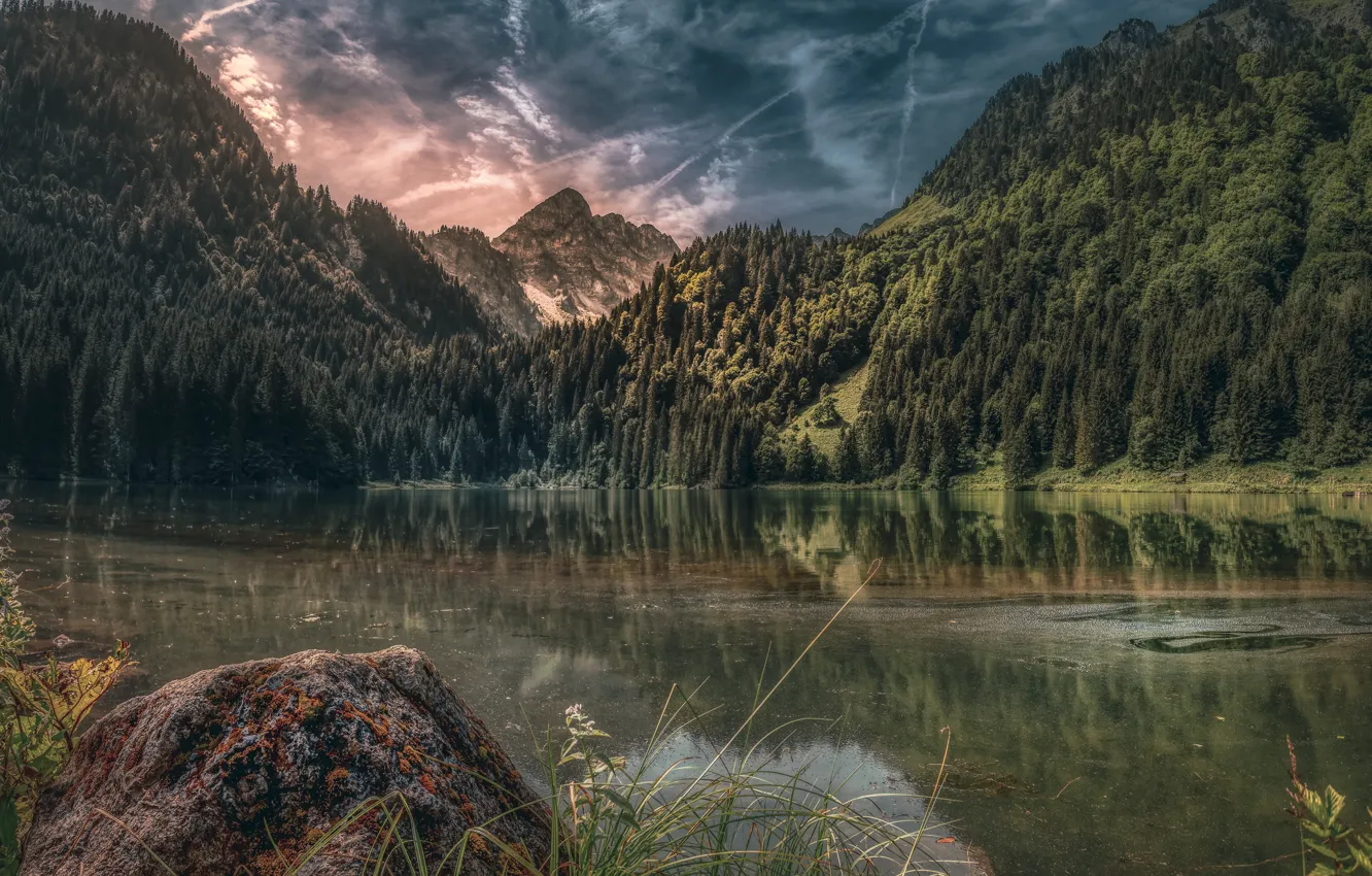 Фото обои пейзаж, горы, природа, озеро, камень, леса, валун