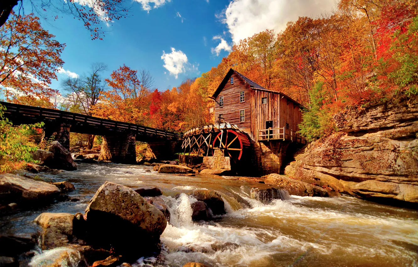 Фото обои осень, небо, облака, природа, река, камни, поток, водяная мельница