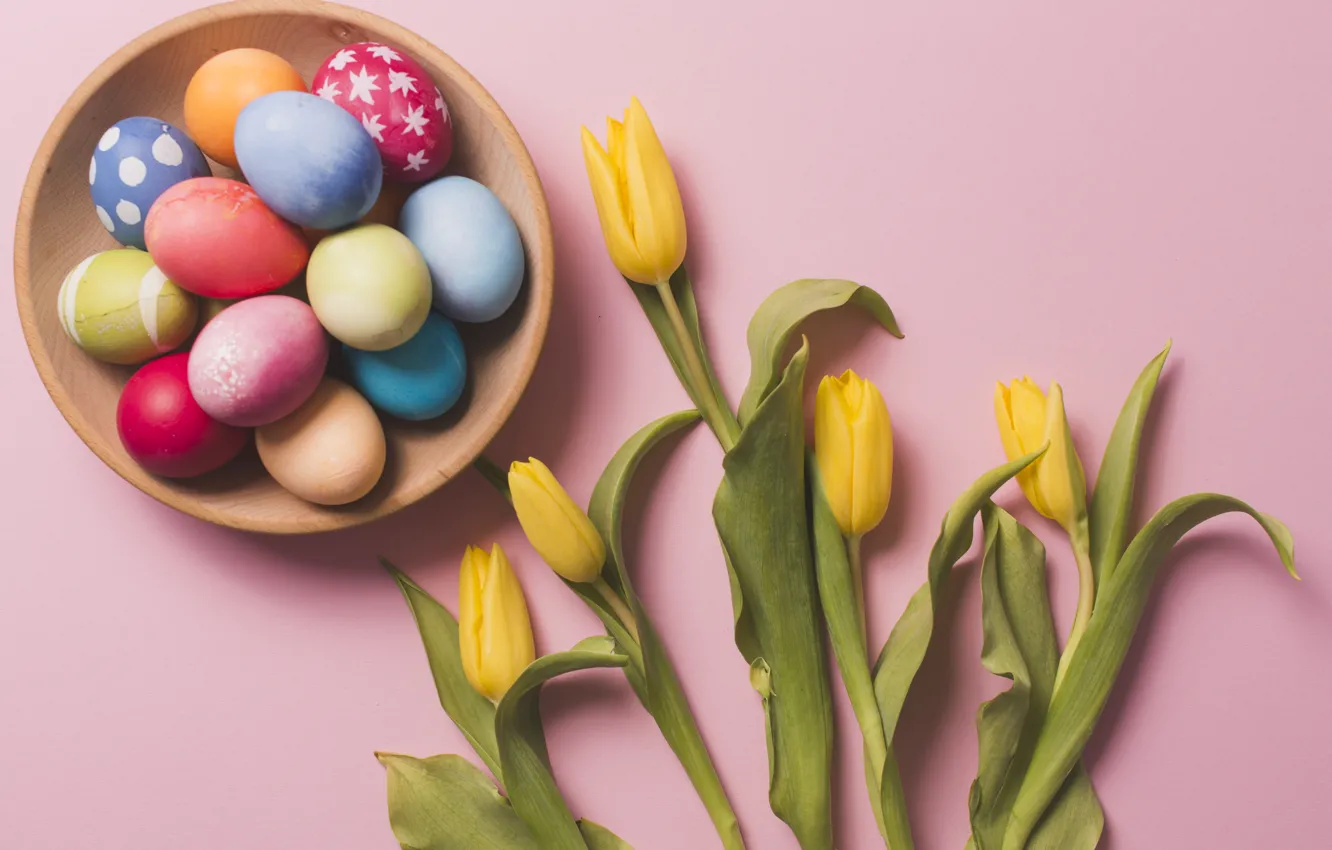 Фото обои корзина, яйца, весна, пасха, тюльпаны, Праздник