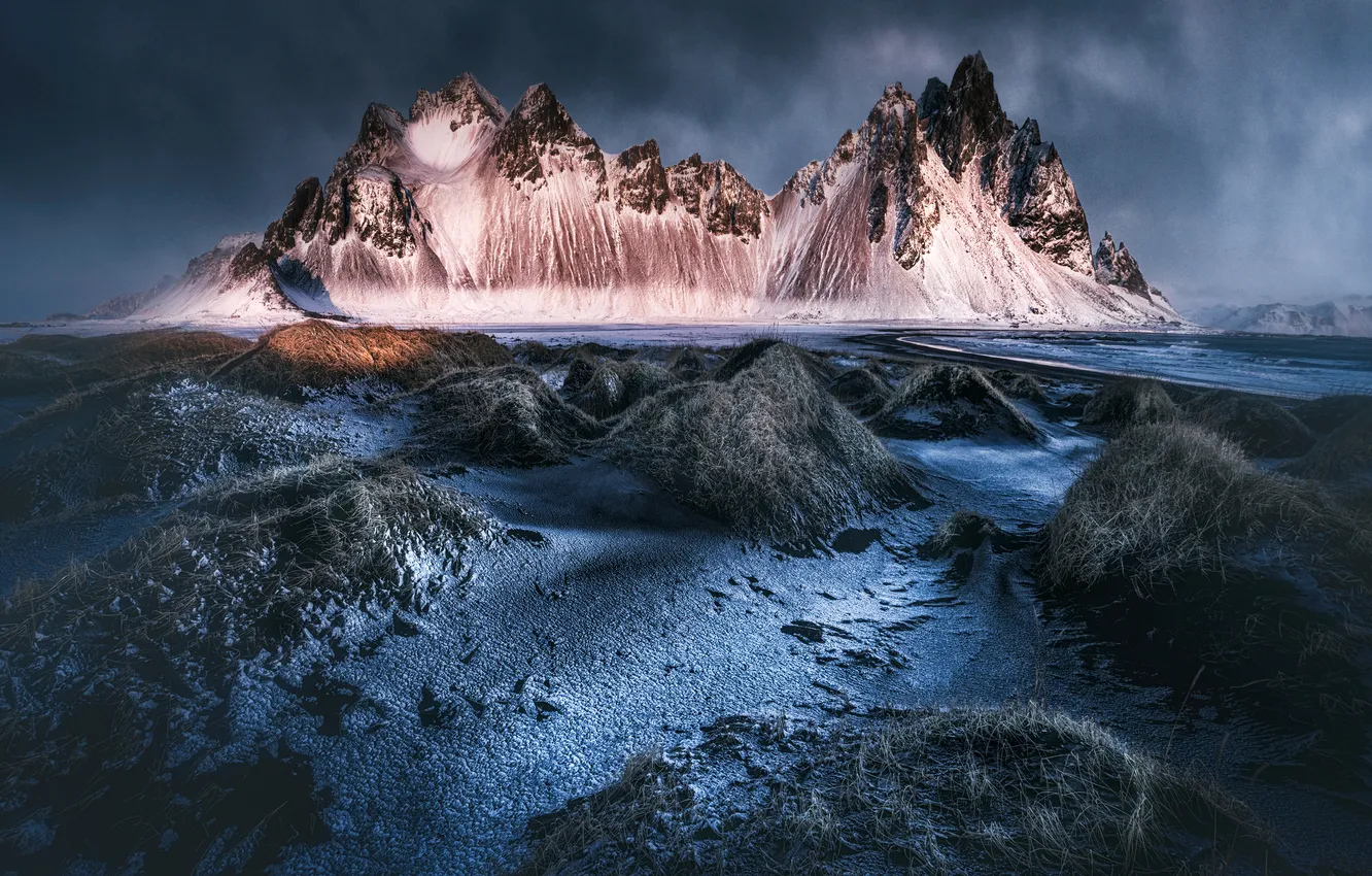 Фото обои Природа, Красота, Nature, Iceland, Stokksnes, Volcanic, Black sand beach, Vestrahorn mountain