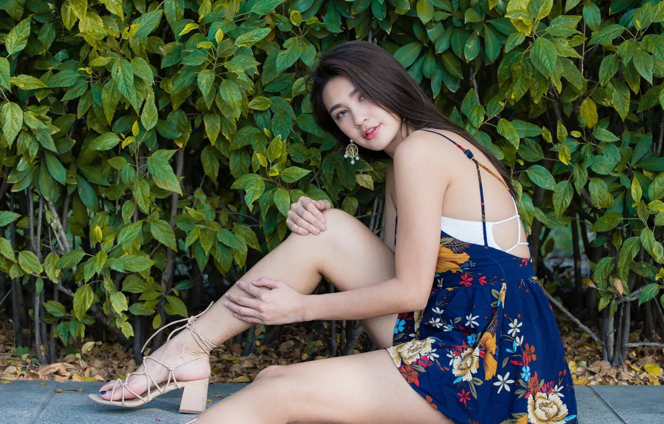 Фото обои лето, девушка, милая, платье, ножки