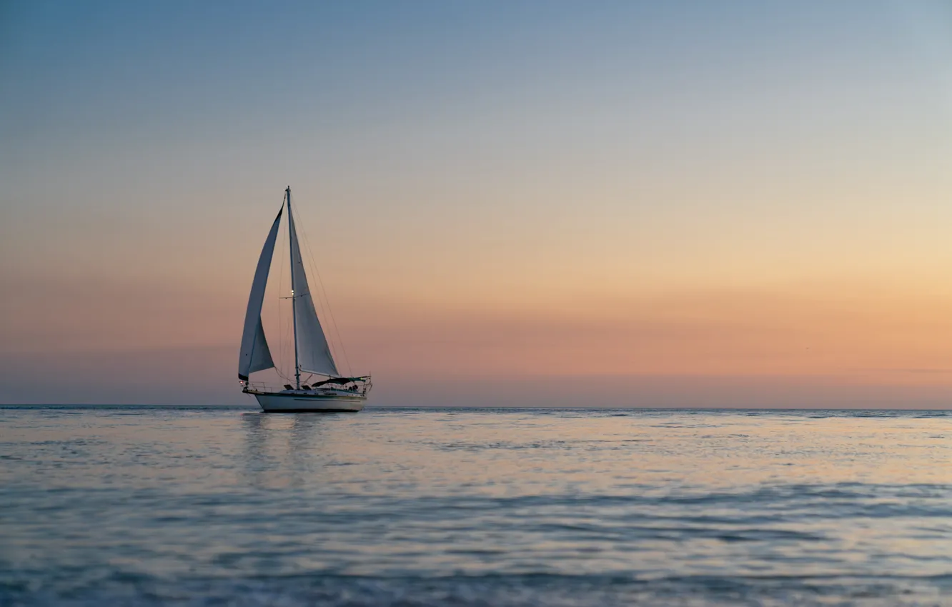 Фото обои море, закат, яхта, горизонт