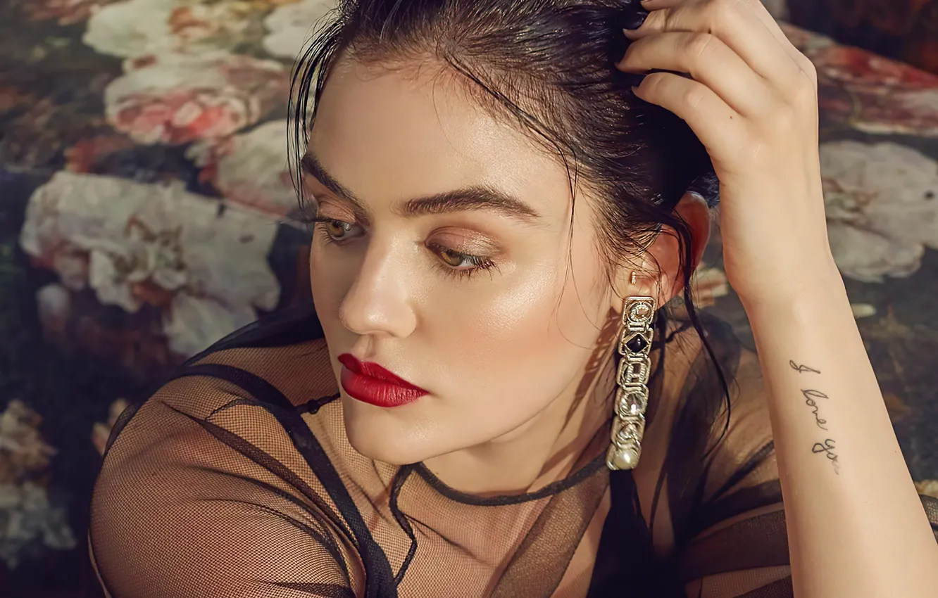 Фото обои девушка, свет, лицо, макияж, тату, Lucy Hale