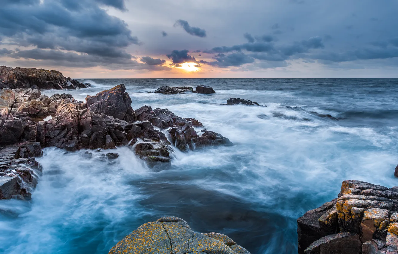 Фото обои море, шторм, скалы, рассвет, Sweden