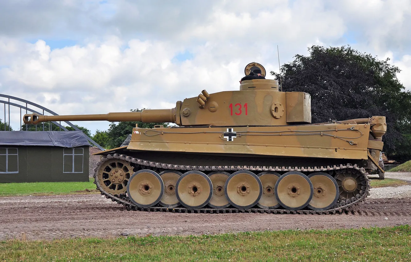 Фото обои танк, Tiger, бронетехника, немецкий, тяжёлый, Pz.Kpfw.VI